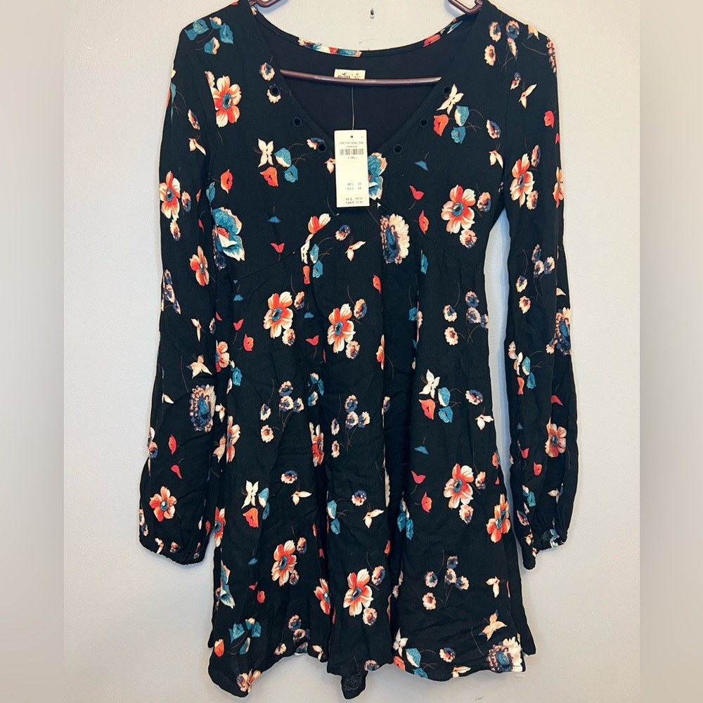 Hollister dress size XS with tags